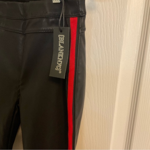 NWT Blank NYC Black Light My Fire Vegan Leather Pull On Pants Womans Size 24 - Picture 6 of 10